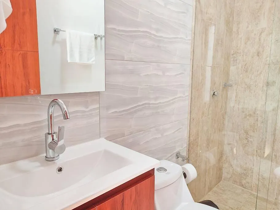 Comodo Apartamento En San Vicente - Cali 0*,
